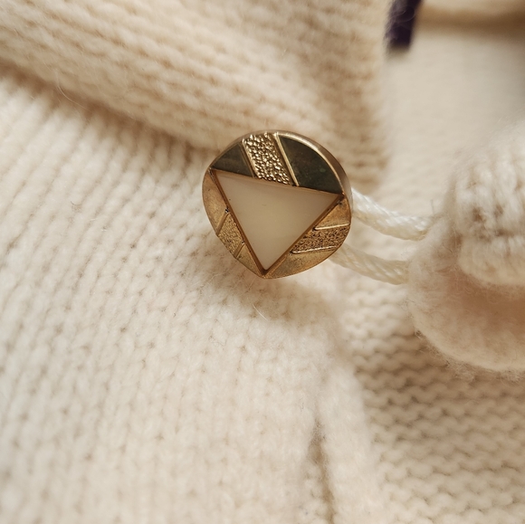 Ralph Lauren Purple Label Cream Cape - Picture 4 of 6